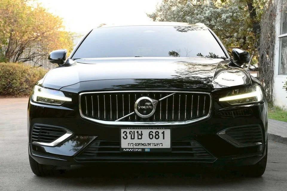 2022 Volvo V60 II 2