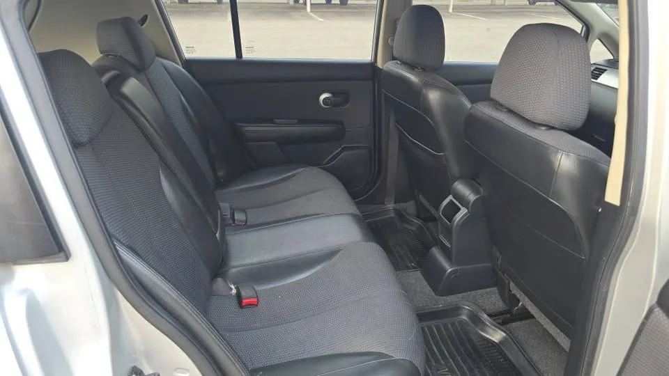 2008 Nissan Tiida I (C11) 3