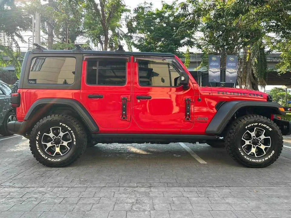 2024 Jeep Wrangler JL 3