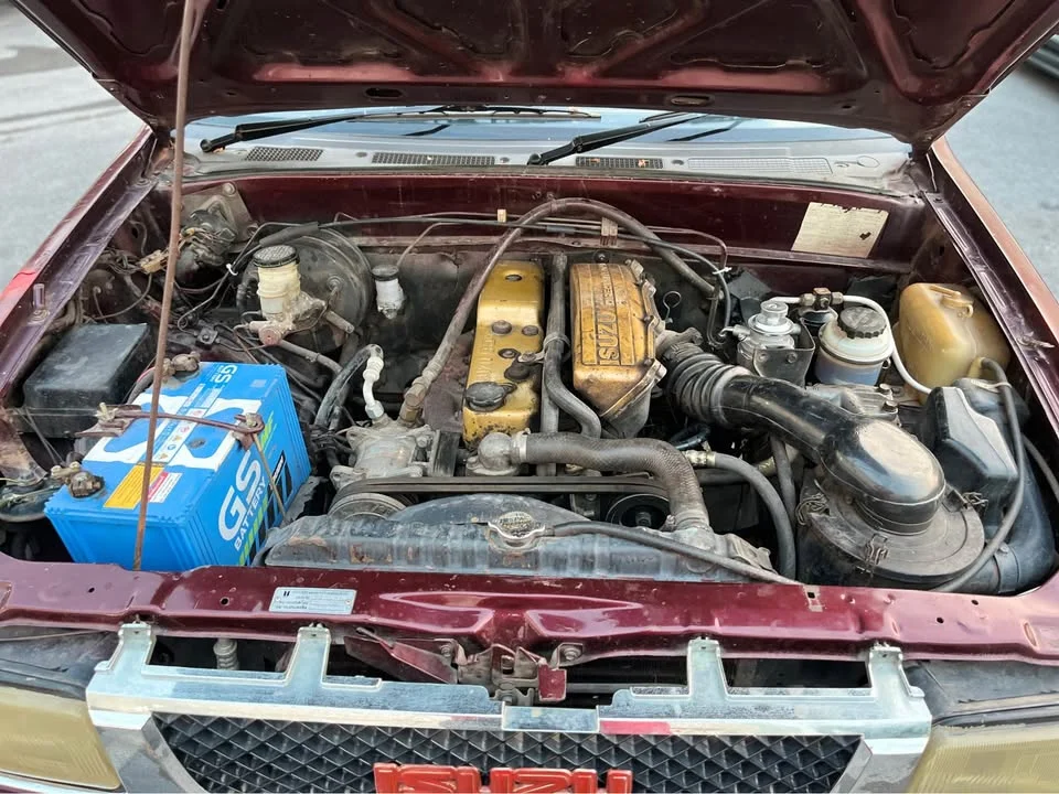 1992 Isuzu TFR III 3