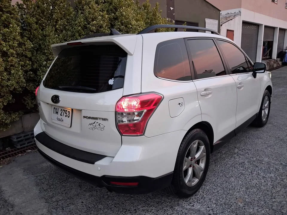 2014 Subaru Forester IV 3