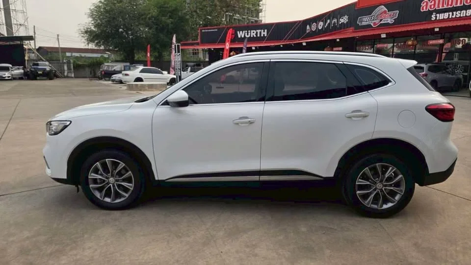 2019 MG HS 2