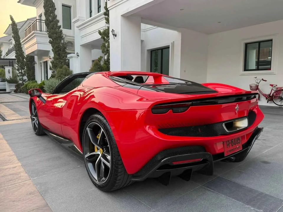 2024 Ferrari SF90 Stradale 3
