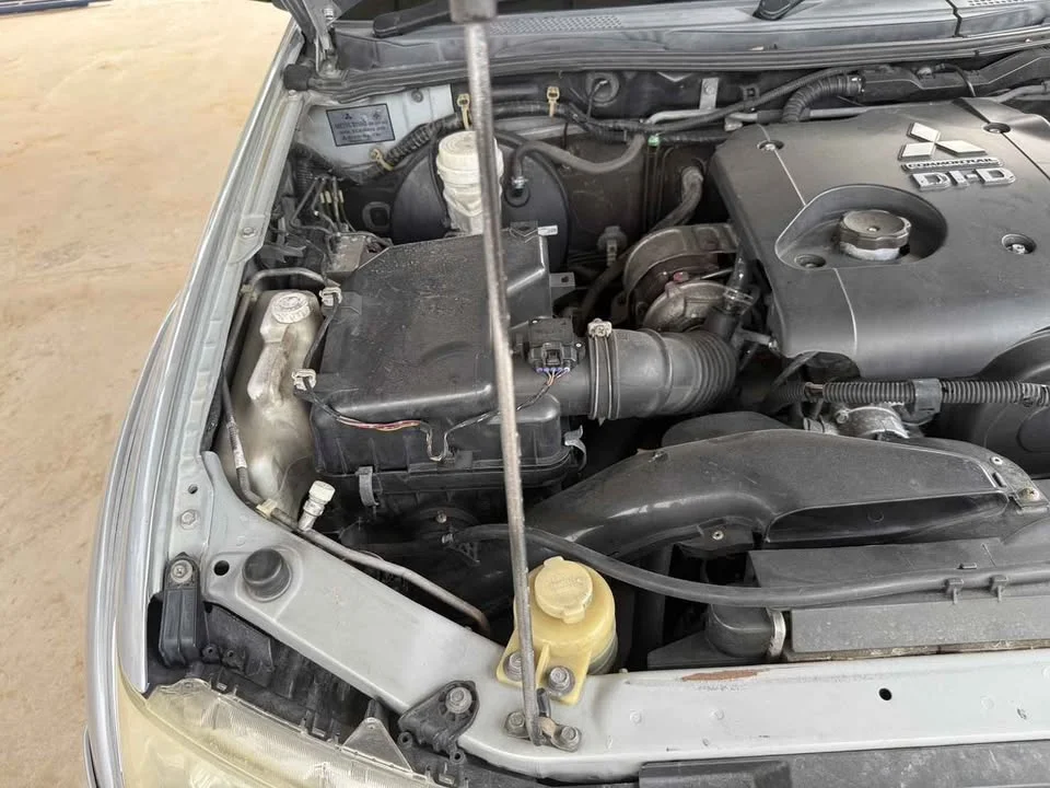 2011 Mitsubishi Pajero Sport II 3