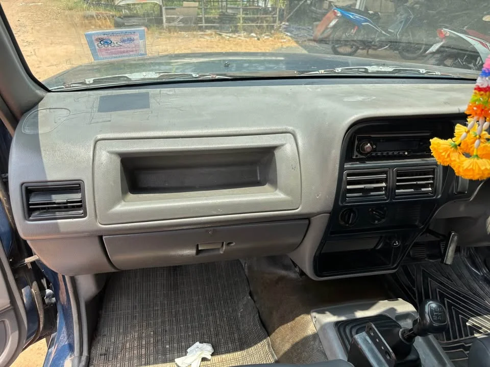 2001 Isuzu Faster Dragon Eyes III 2