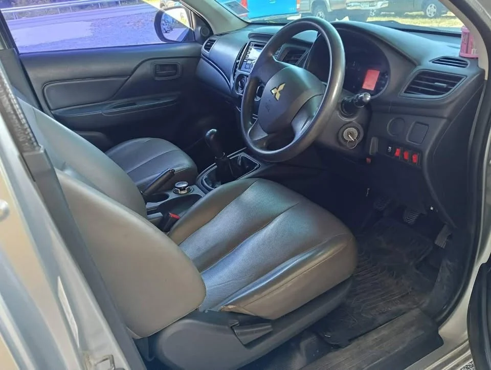 2019 Mitsubishi Triton V 2