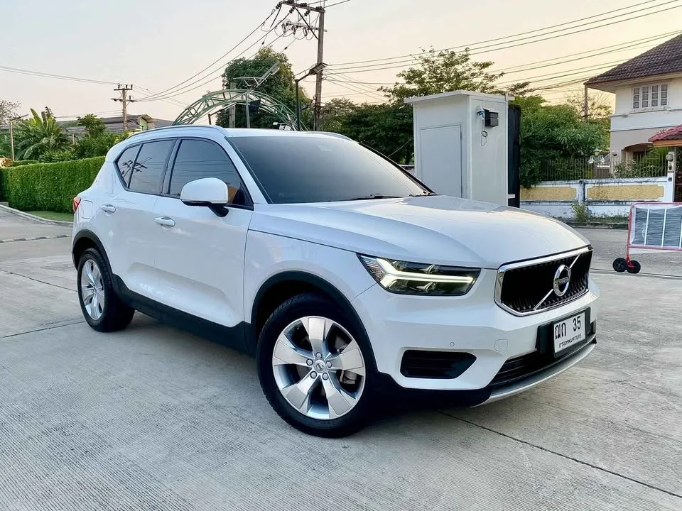 2020 Volvo XC40 3