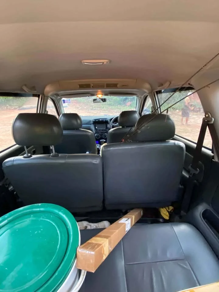 2004 Toyota Avanza I 3