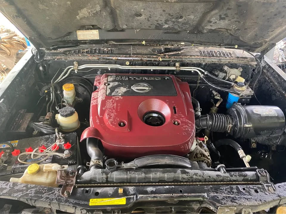2004 Nissan Frontier I 3