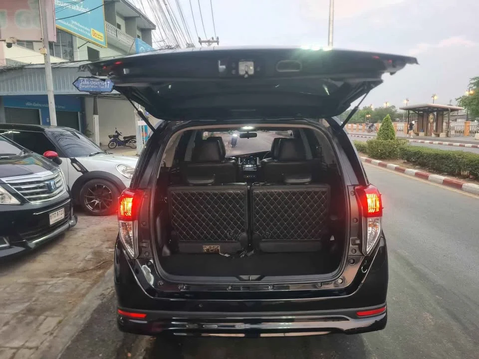 2017 Toyota Innova II 3