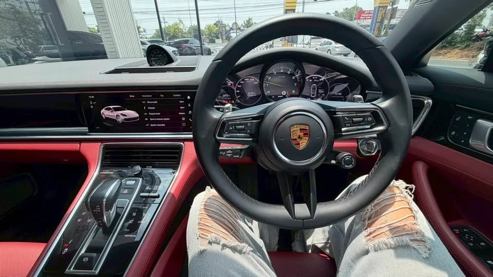 2022 Porsche Panamera II 2