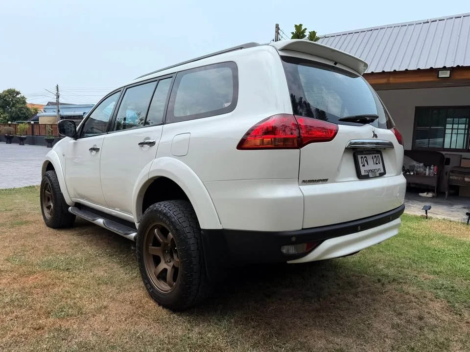 2011 Mitsubishi Pajero Sport II 3