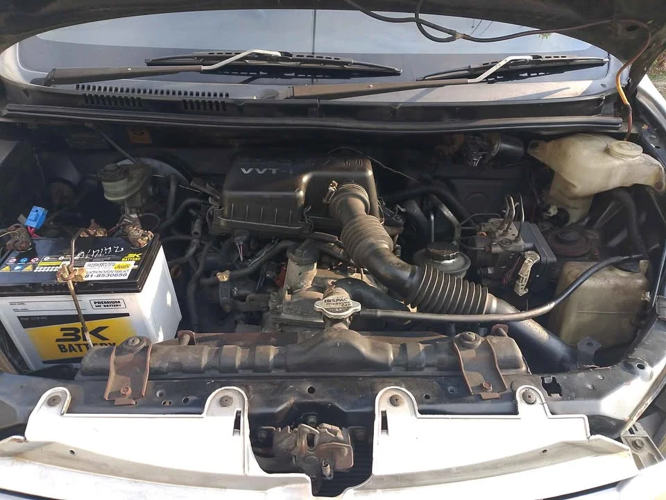 2005 Toyota Avanza I 2