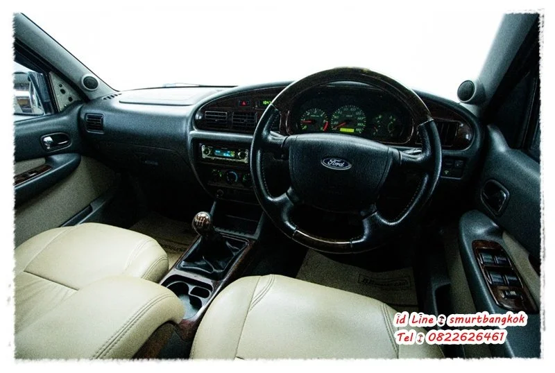 2004 Ford Everest I 3