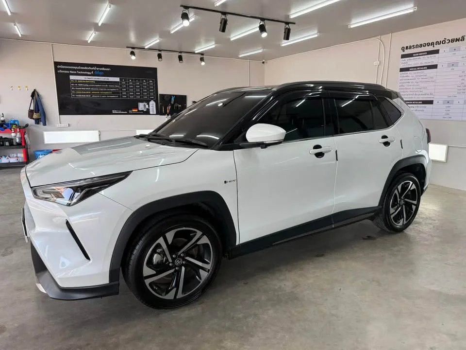 2024 Toyota Yaris Cross AC200 2