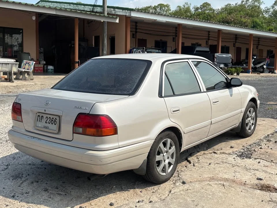 2001 Toyota Corolla Altis VIII (E110) 2