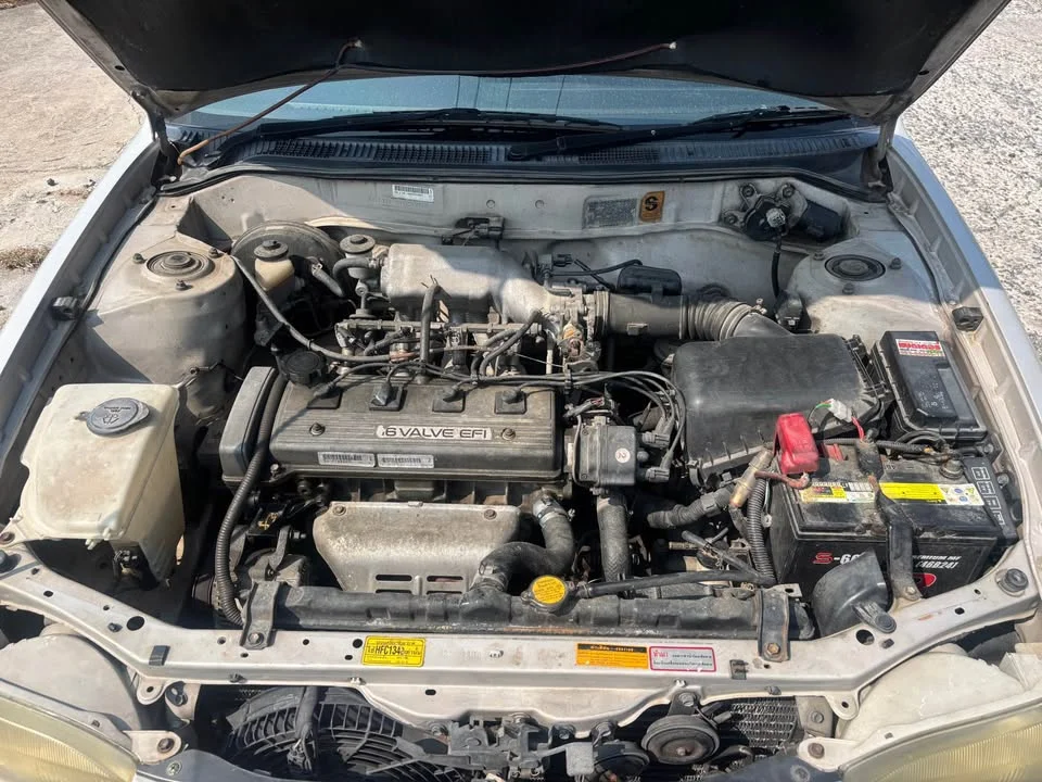 2001 Toyota Corolla Altis VIII (E110) 3