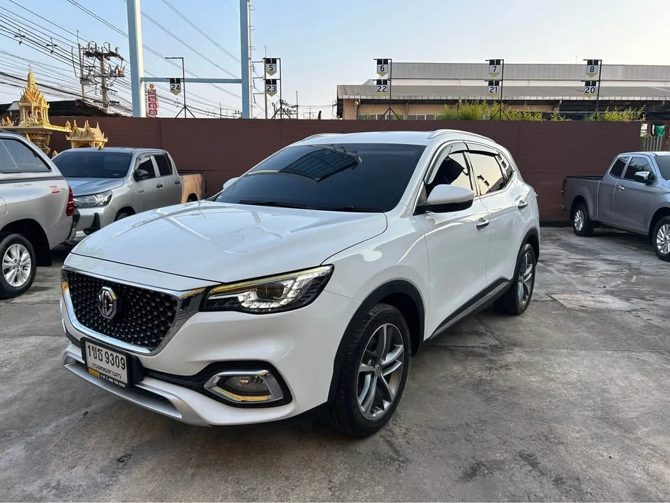 2020 MG HS 2