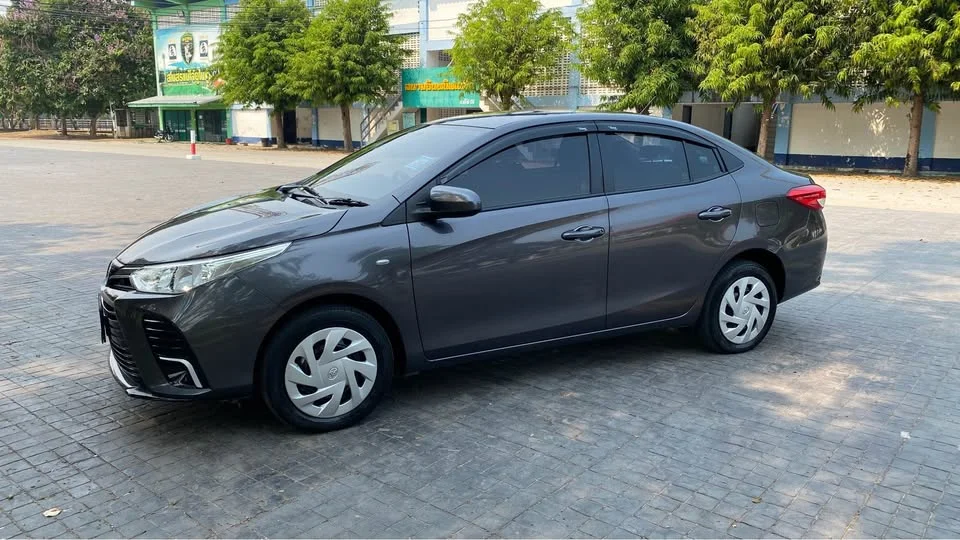 2022 Toyota Yaris ATIV III 3