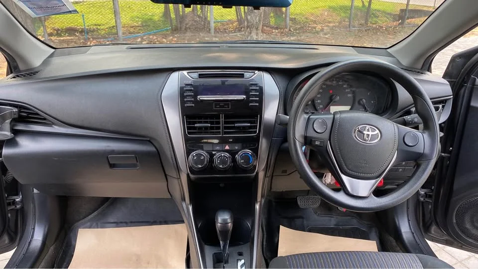 2022 Toyota Yaris ATIV III 2