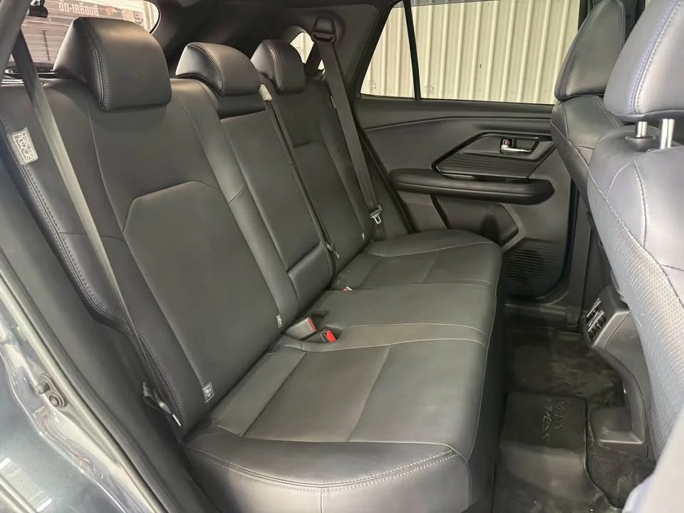 2025 Toyota Yaris Cross AC200 2