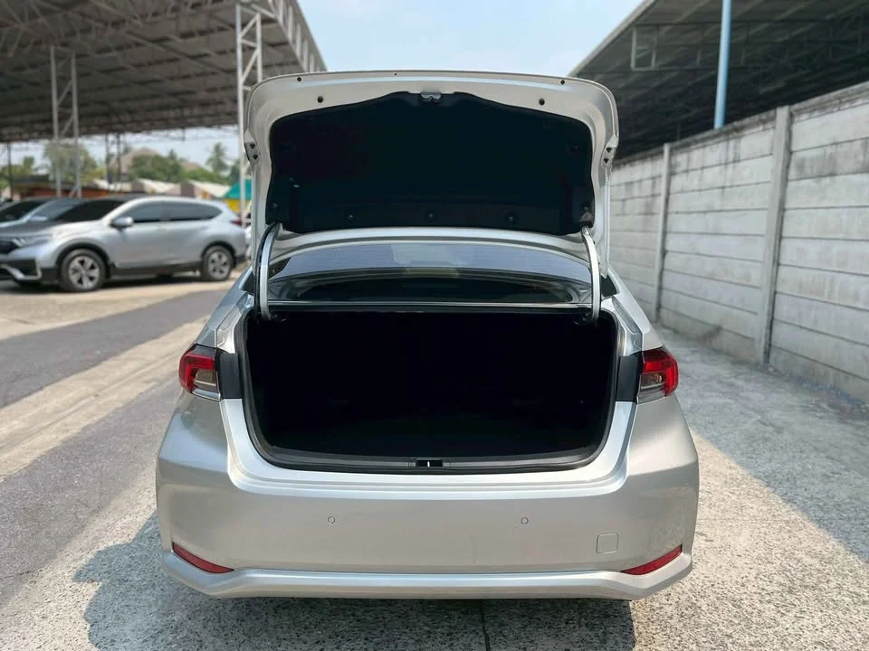 2019 Toyota Corolla Altis XII (E210) 3