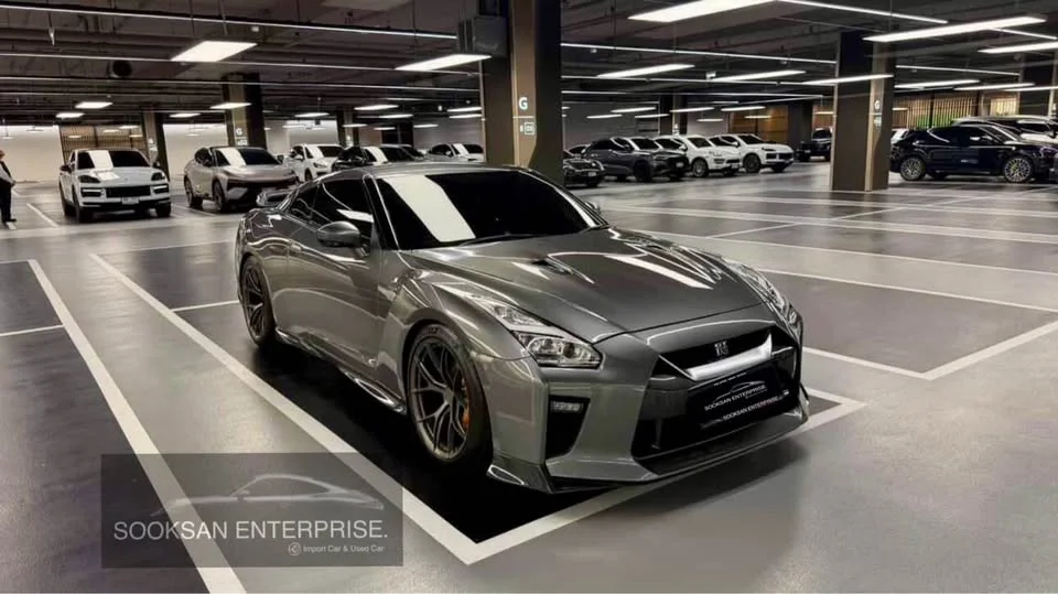 2008 Nissan GT-R R35 2