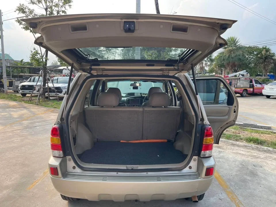 2005 Ford Escape I 2