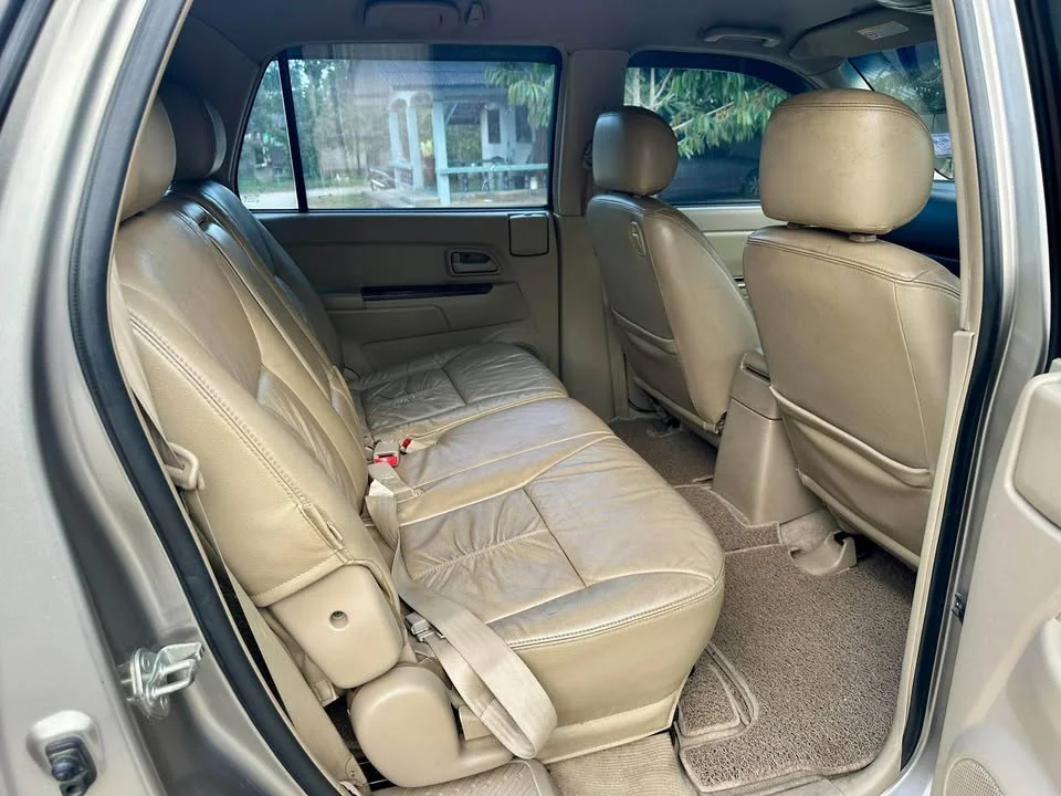 2007 Isuzu MU-7 2