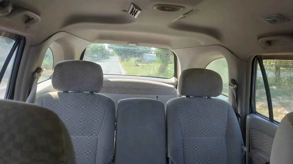 2005 Isuzu MU-7 3