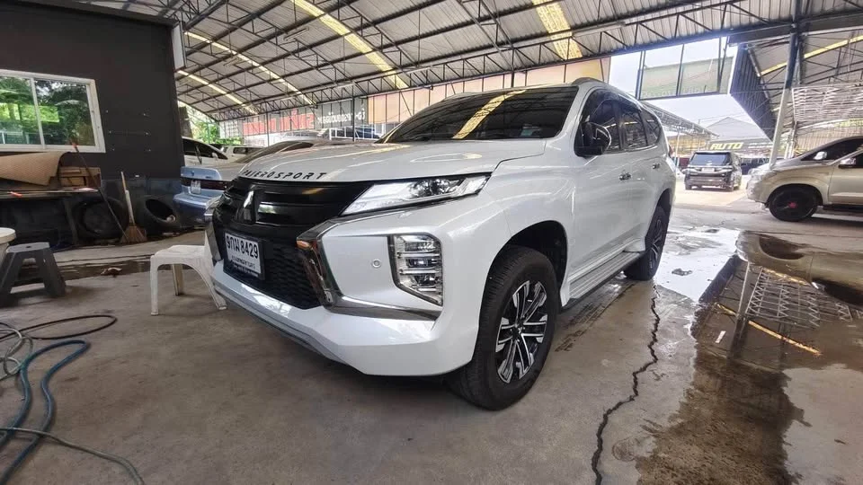 2020 Mitsubishi Pajero Sport III 2