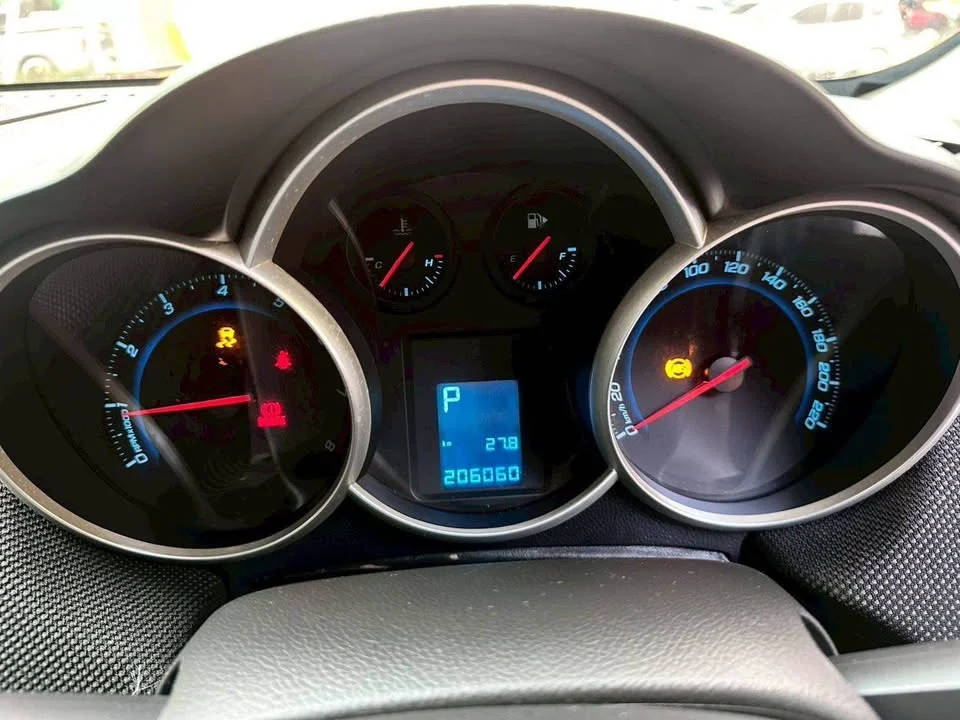 2011 Chevrolet Cruze I 2