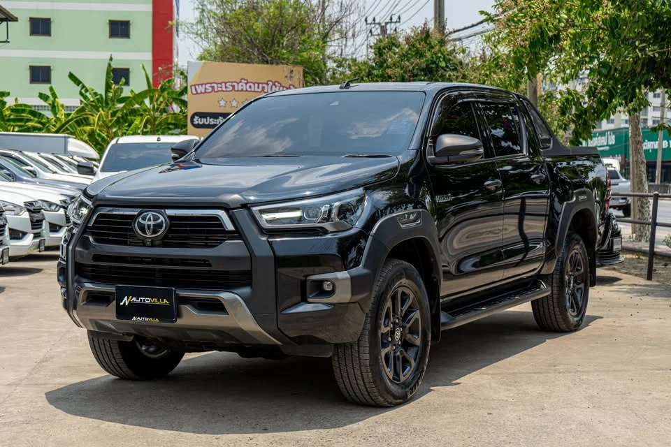 2022 Toyota Hilux VIII 3