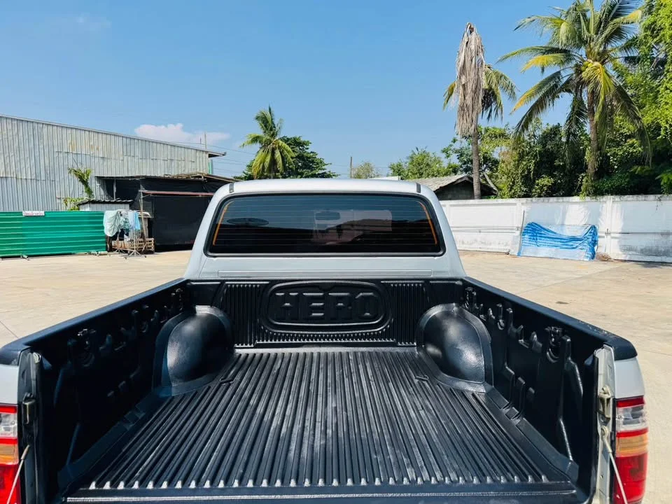 2002 Toyota Hilux Tiger VI 3