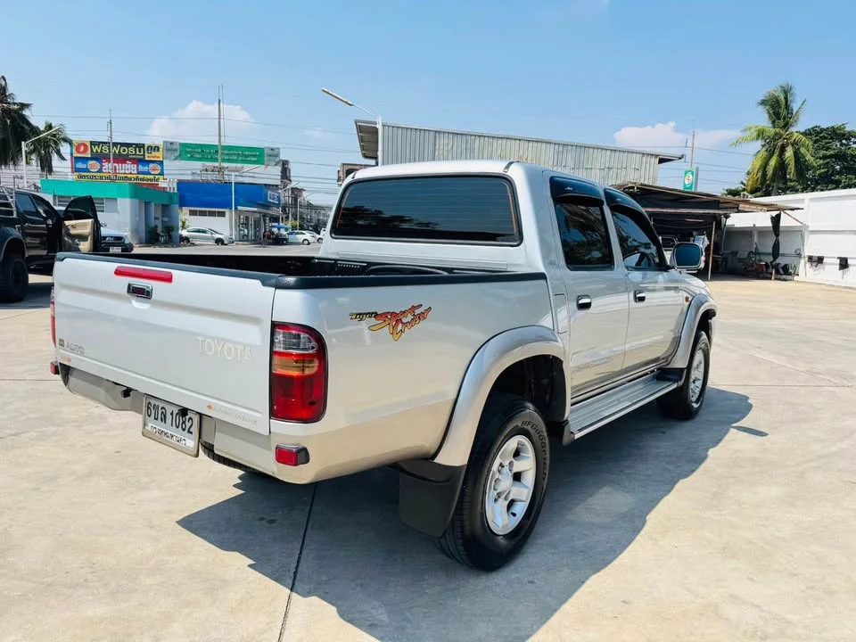 2002 Toyota Hilux Tiger VI 2