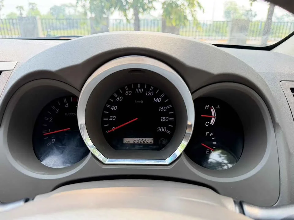 2008 Toyota Fortuner I 3