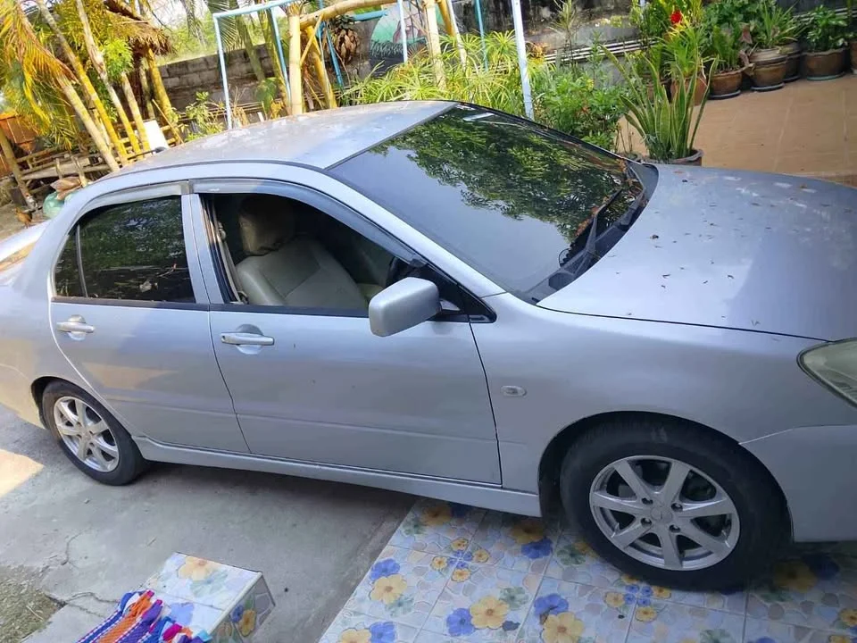 2011 Mitsubishi Lancer VIII 2