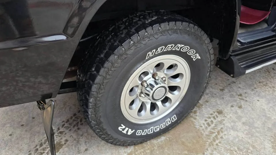 1992 Mitsubishi Pajero I 3