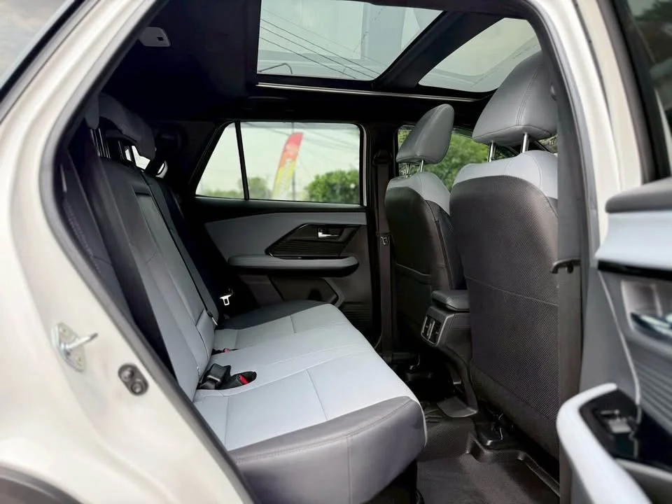 2024 Toyota Yaris Cross AC200 2