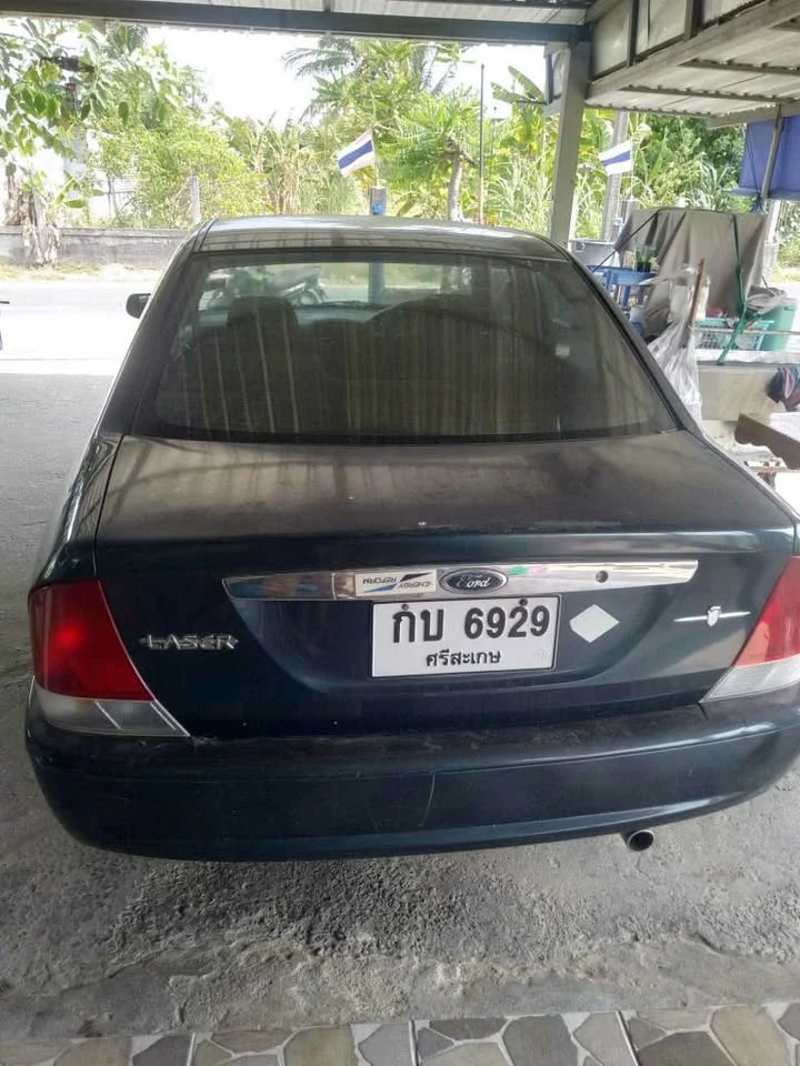 2000 Ford Laser V 3
