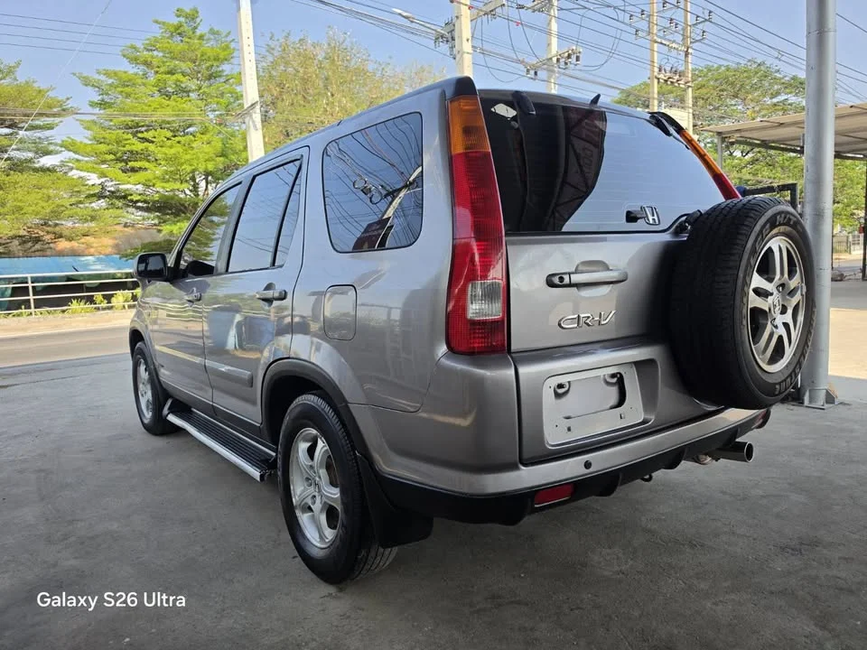 2003 Honda CR-V II 3
