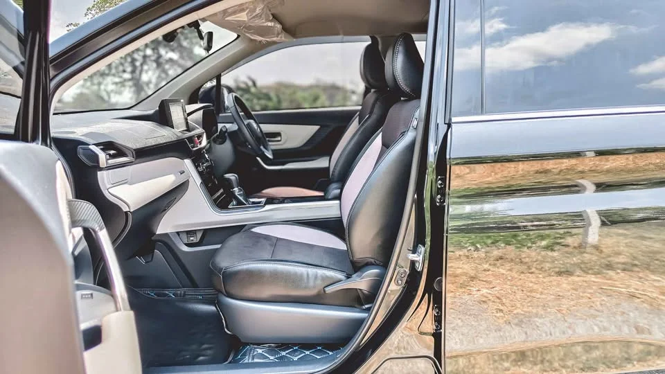 2023 Toyota Veloz III 2