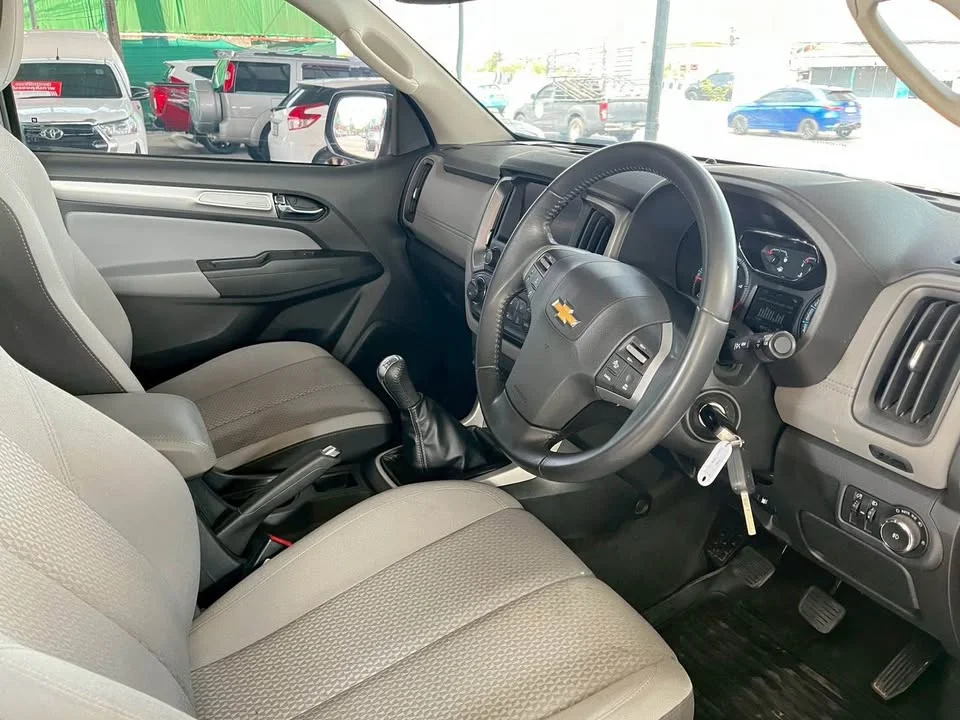 2017 Chevrolet Colorado II 3