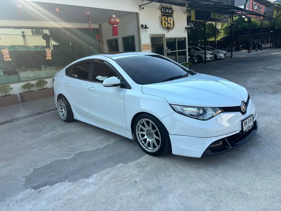 2018 MG 5 I  3