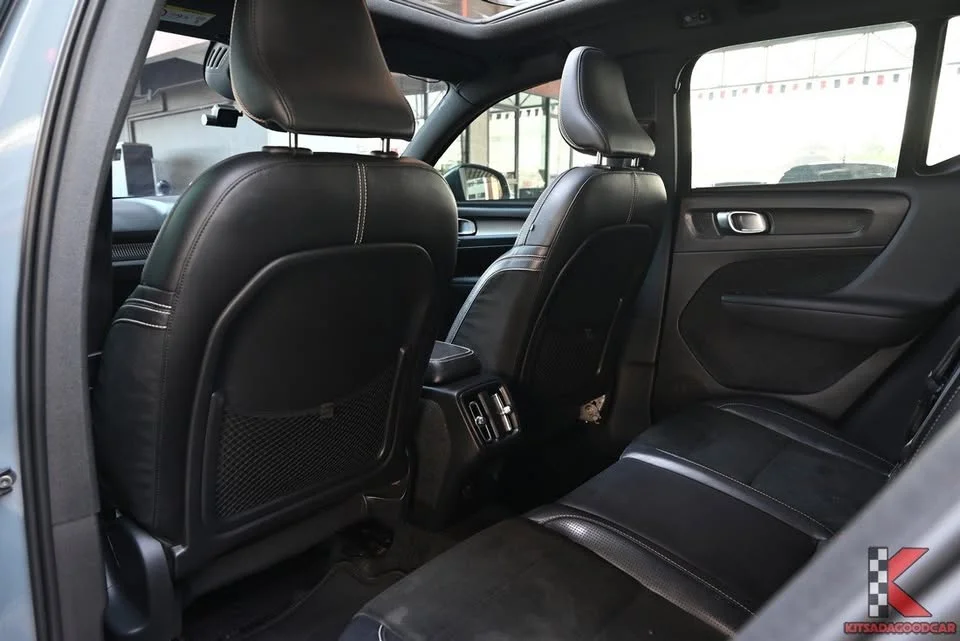 2020 Volvo XC40 2