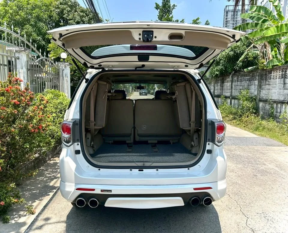 2013 Toyota Fortuner I 3