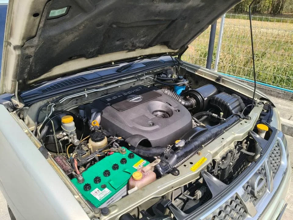 2003 Nissan Frontier I 2