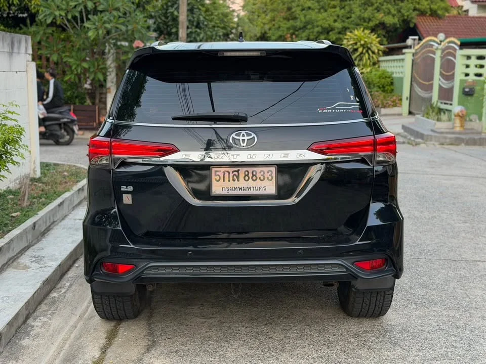 2018 Toyota Fortuner II 2