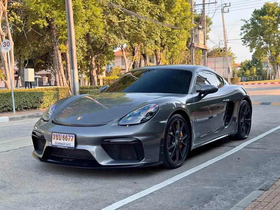 2017 Porsche 718 Boxster and Cayman IV 2