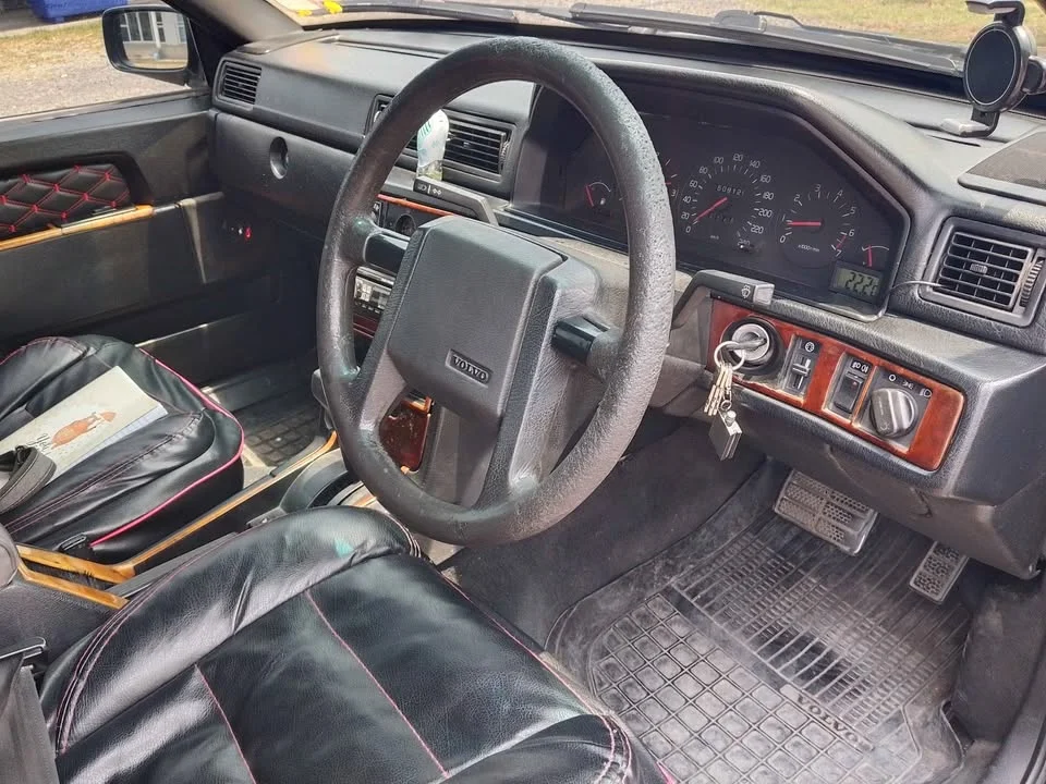 1995 Volvo 900 Series 2